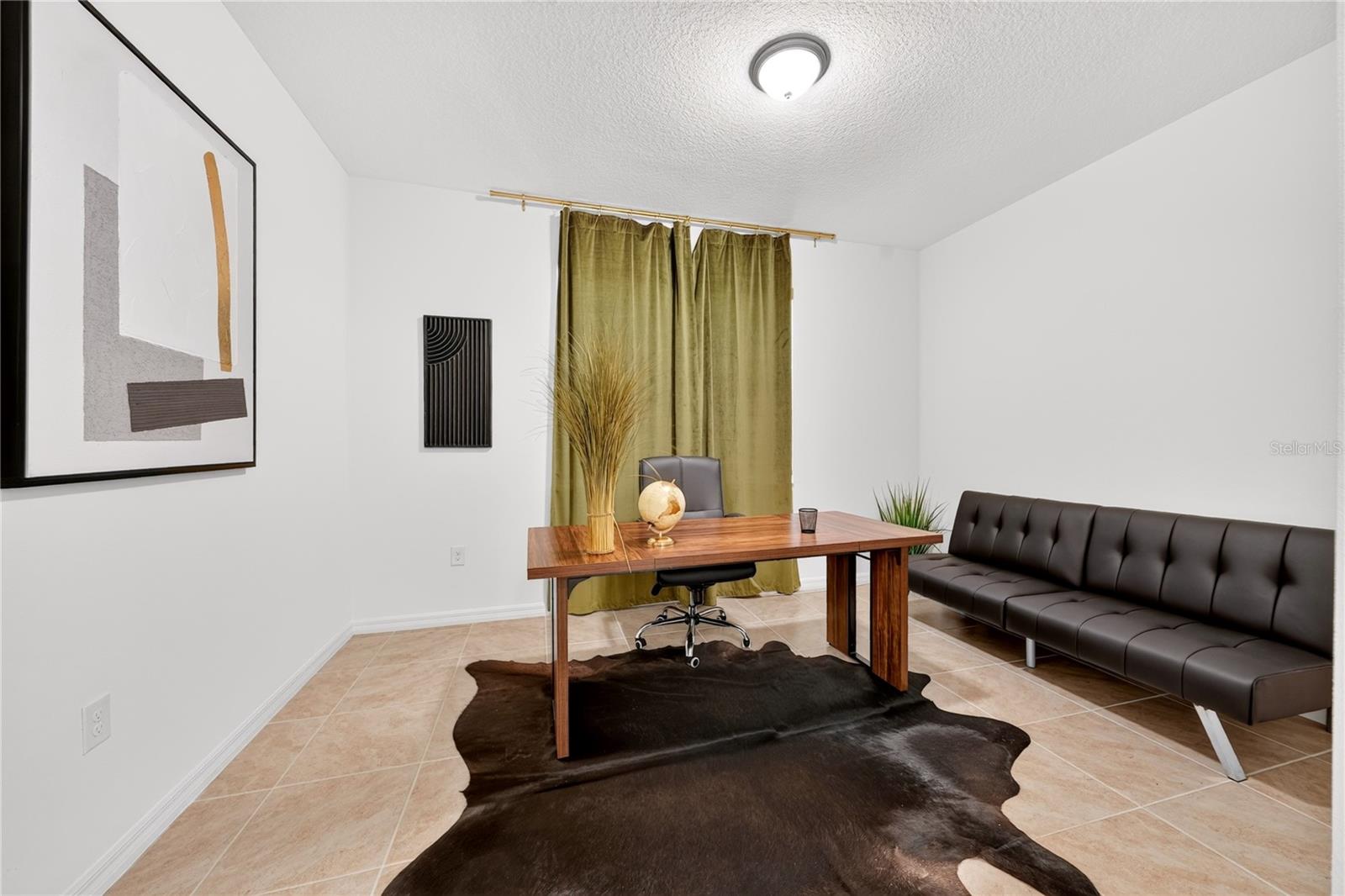 415 Overpool Avenue Property Photo 35