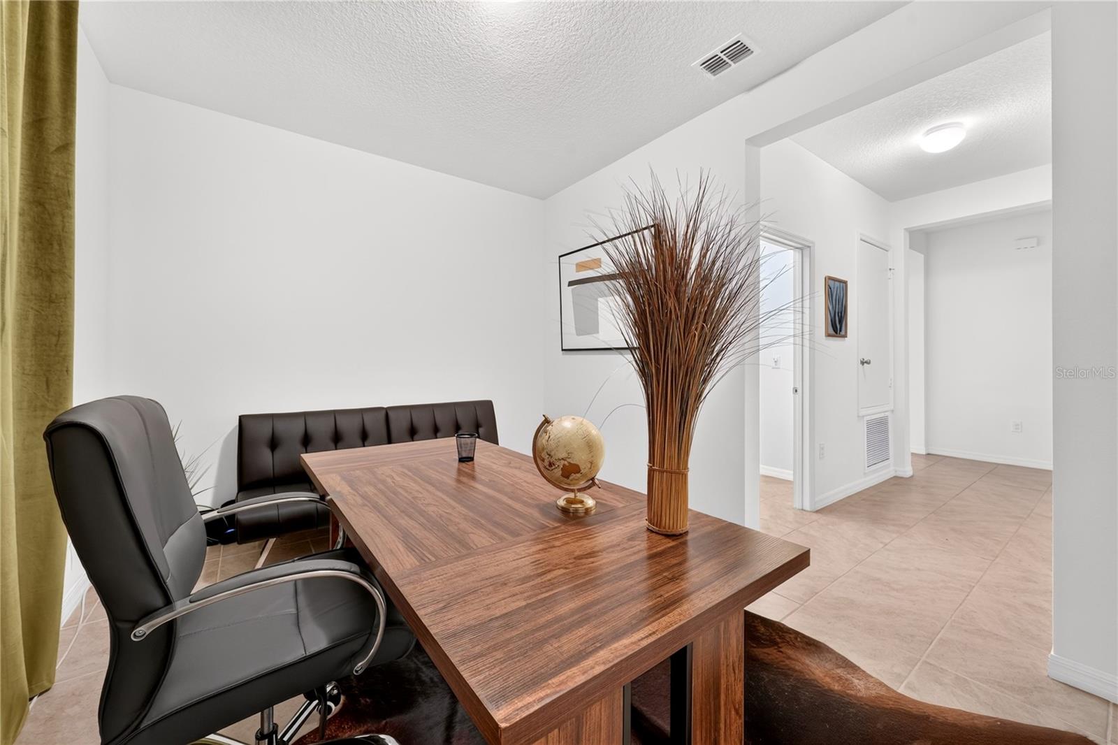 415 Overpool Avenue Property Photo 36