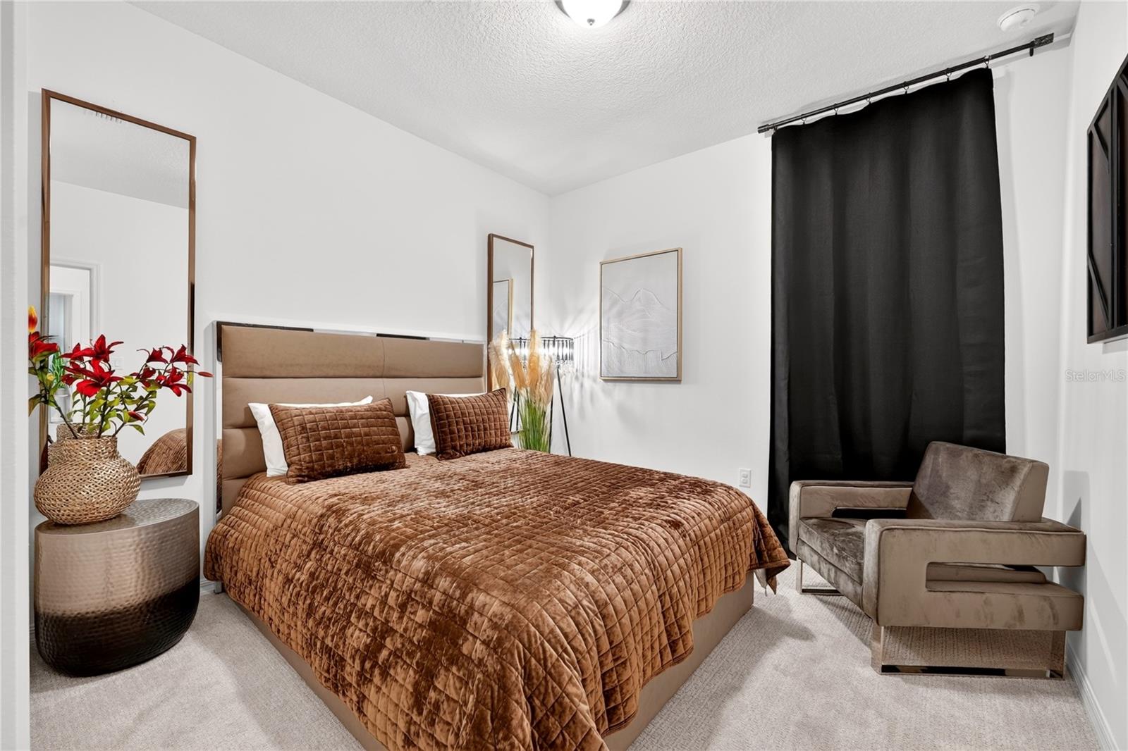 415 Overpool Avenue Property Photo 41