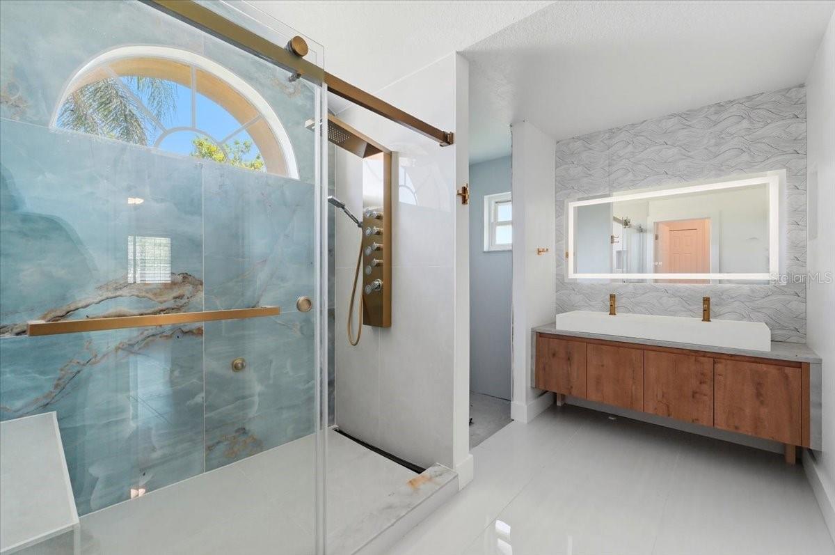 2406 Abalone Blvd Property Photo 4