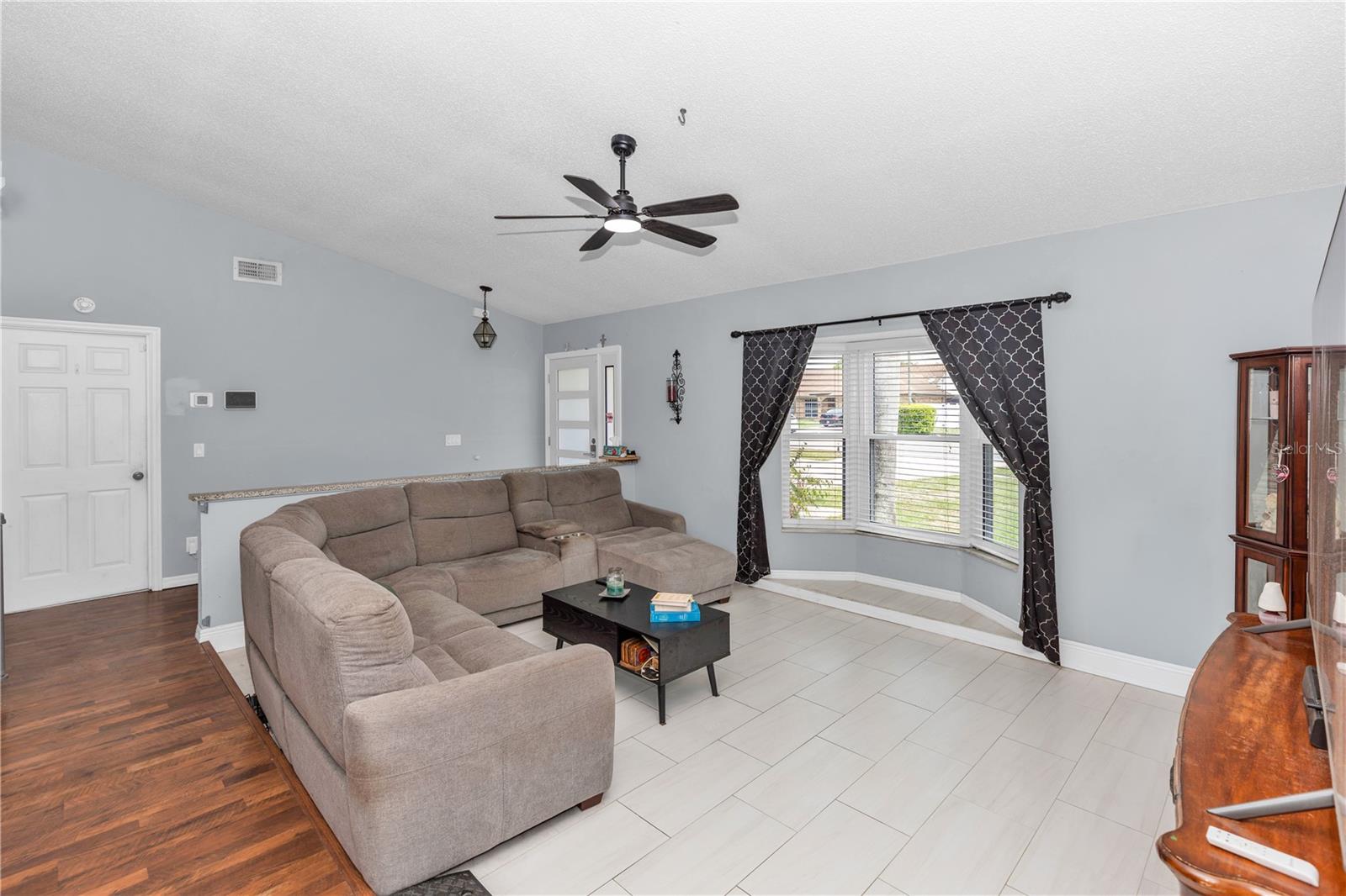 1499 E Normandy Blvd Property Photo 8