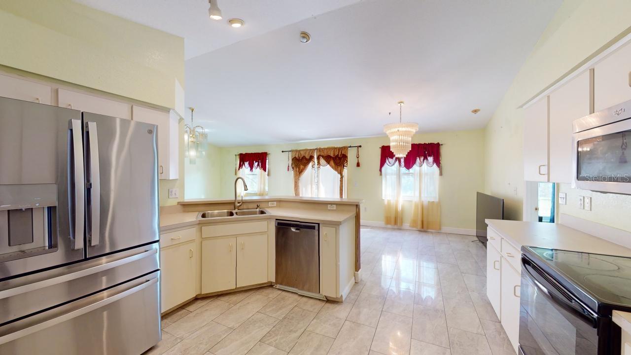 O6422266 Property Photo 14