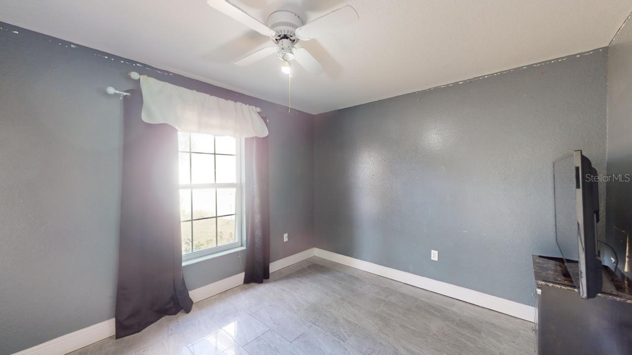O6422266 Property Photo 21