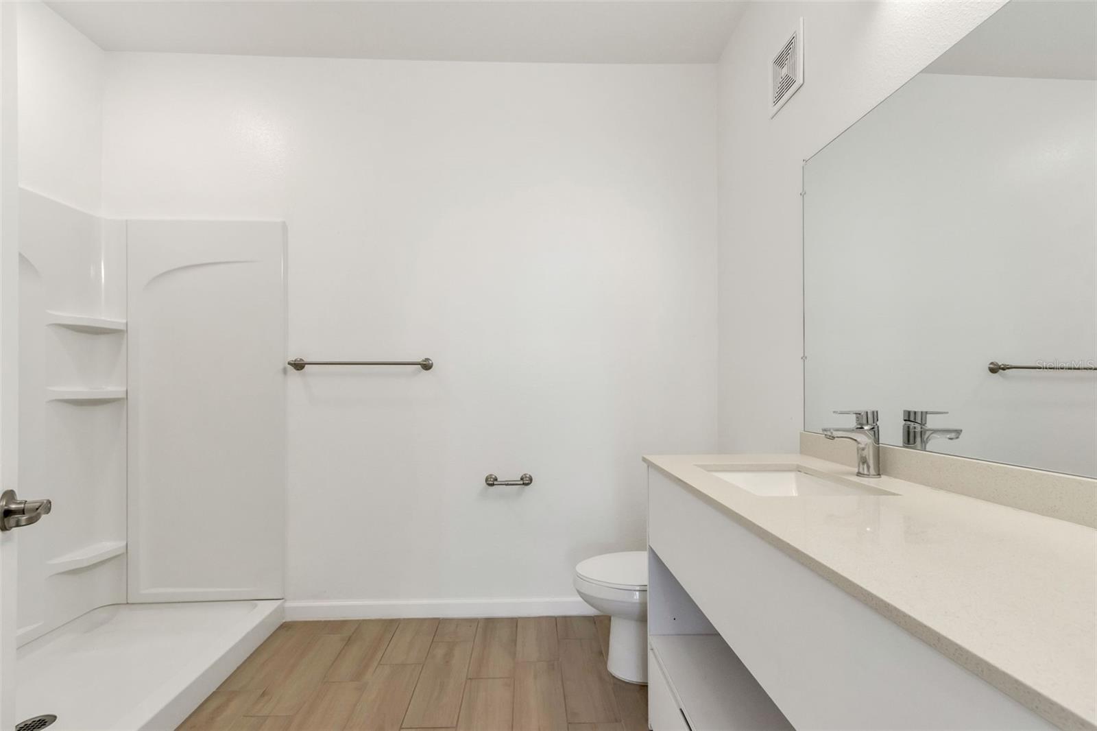 1220 Southstation Pl #404 Property Photo 11