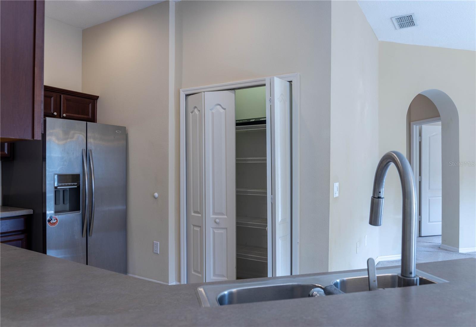 6438 S Goldenrod Rd #19a Property Photo 11