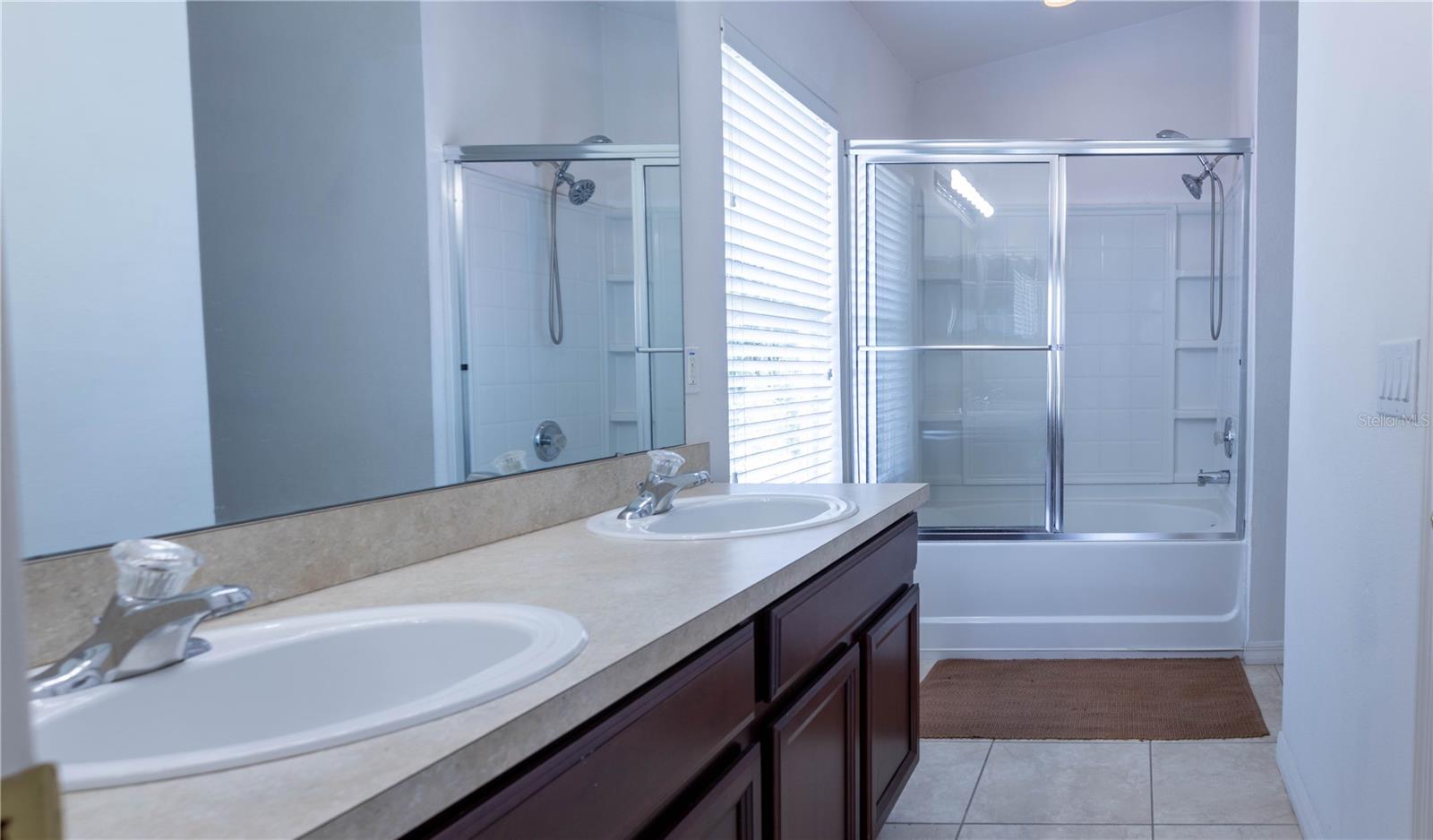 6438 S Goldenrod Rd #19a Property Photo 17