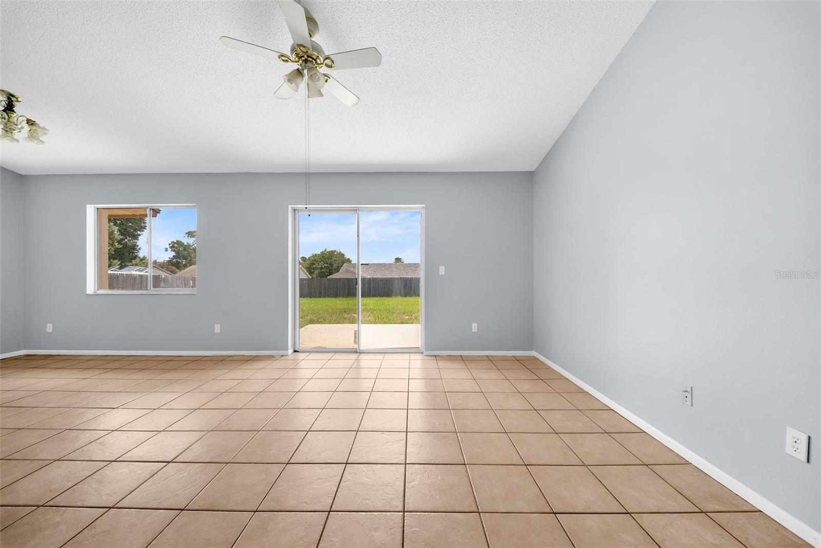 7853 Kensingham Ct Property Photo 9