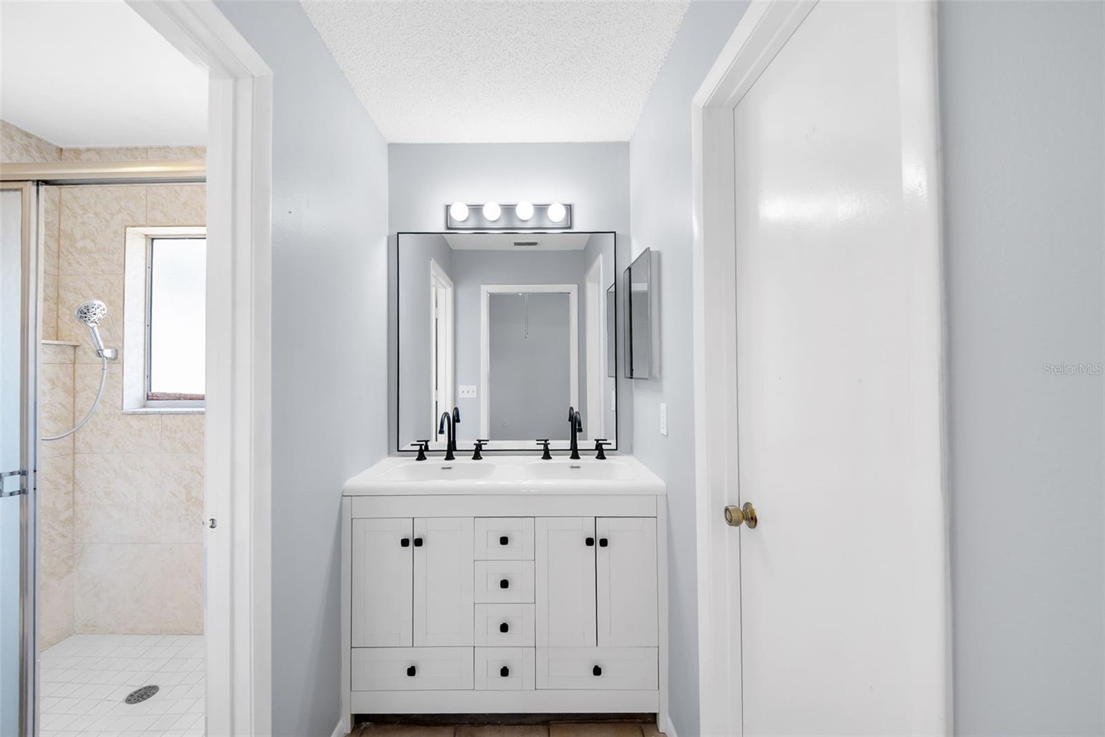 7853 Kensingham Ct Property Photo 20