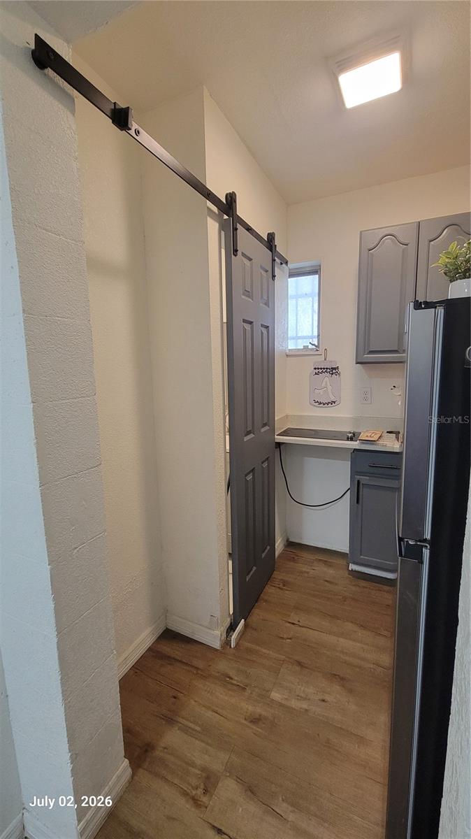 345 N Thompson Rd #b Property Photo 10