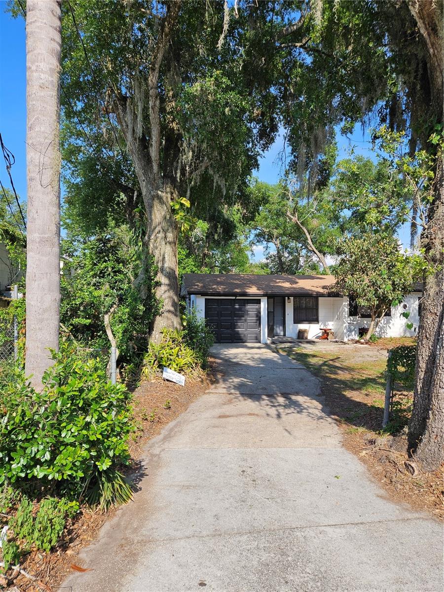 345 N Thompson Rd #b Property Photo 13