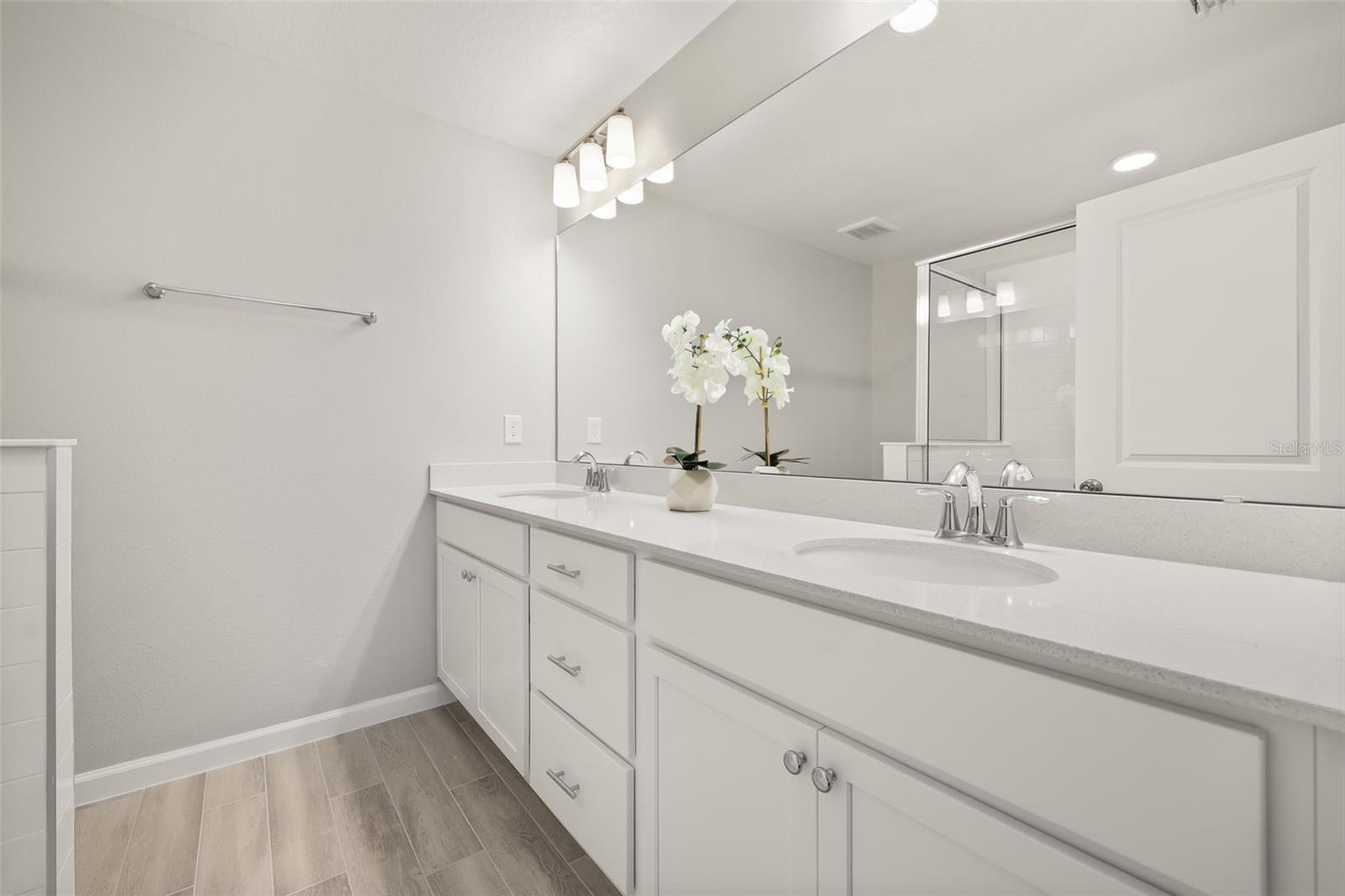 14937 Harvest St Property Photo 17