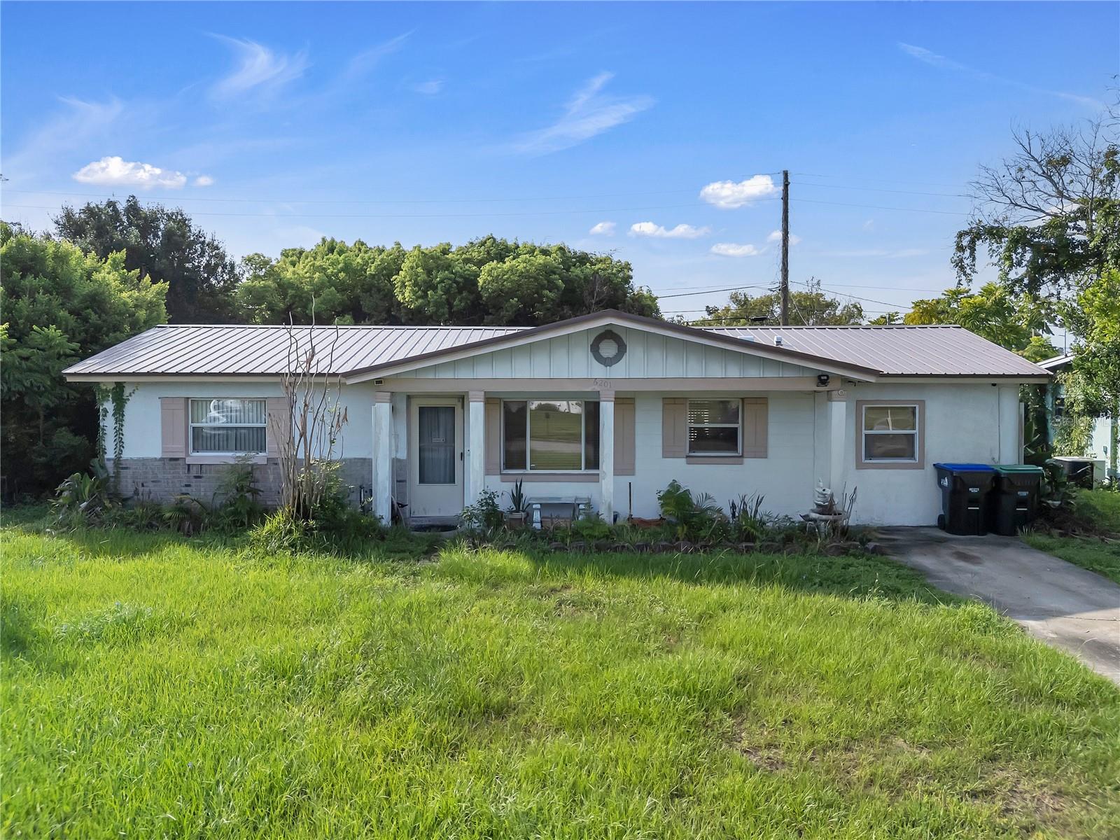 6201 Antilla Dr Property Photo 2