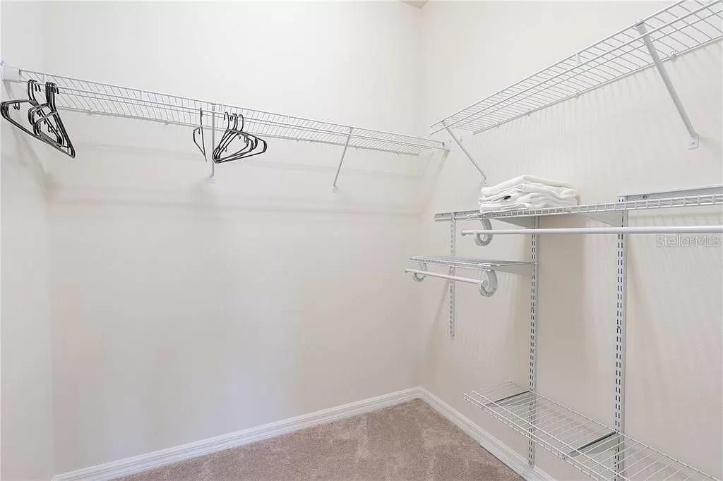 7243 Oakmoss Loop Property Photo 23