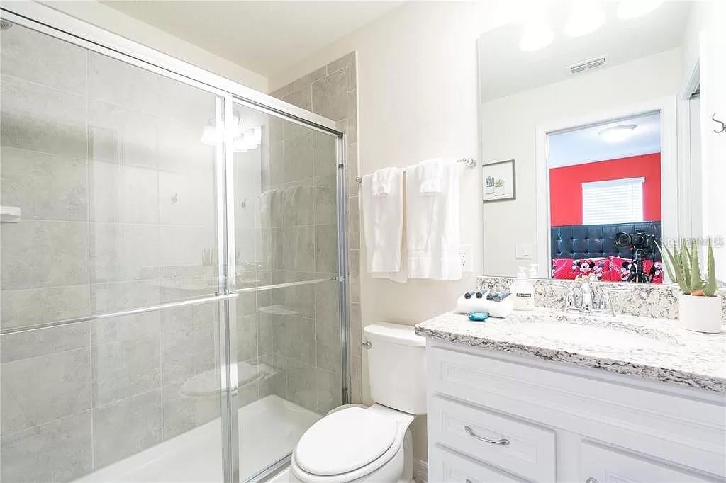 7243 Oakmoss Loop Property Photo 40