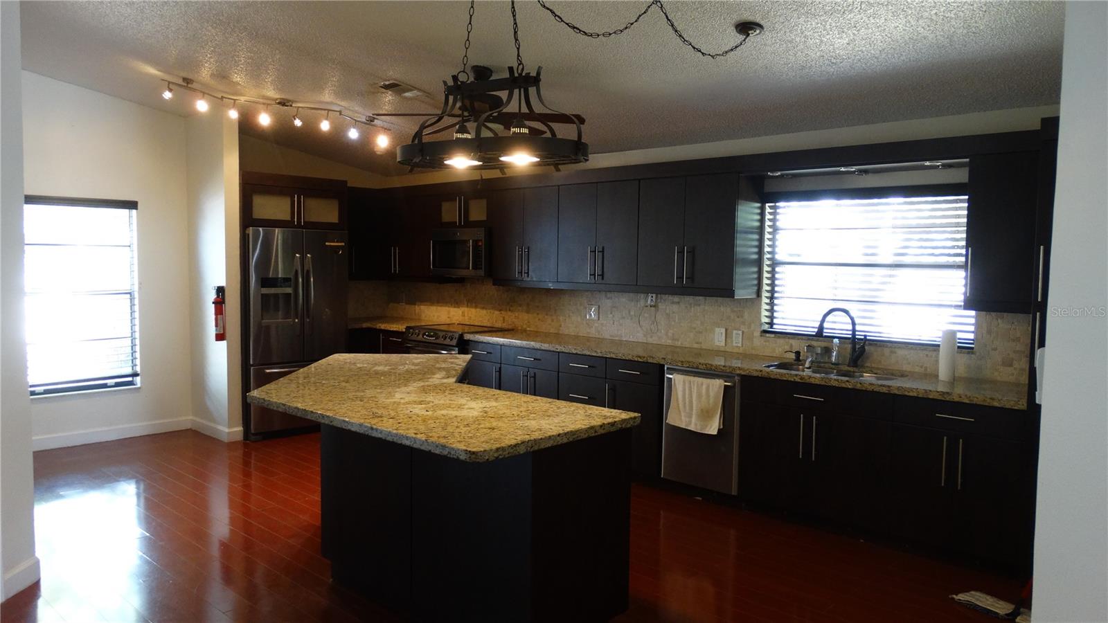 11200 Torbert Ct Property Photo 14