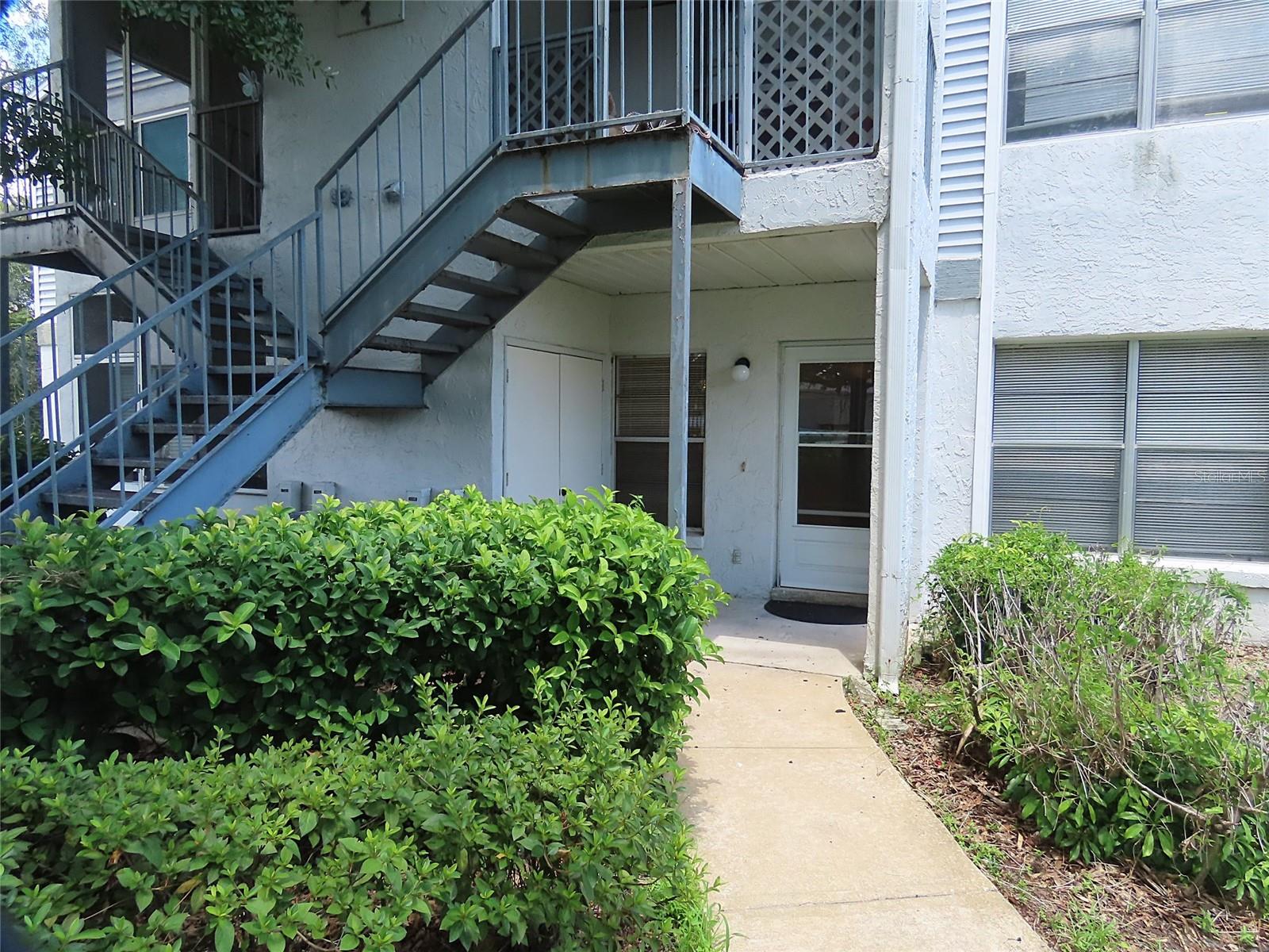 104 NORTHLAKE DR #104 Property Photo 1