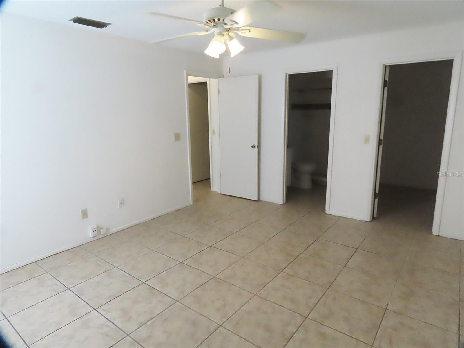 104 Northlake Dr #104 Property Photo 10