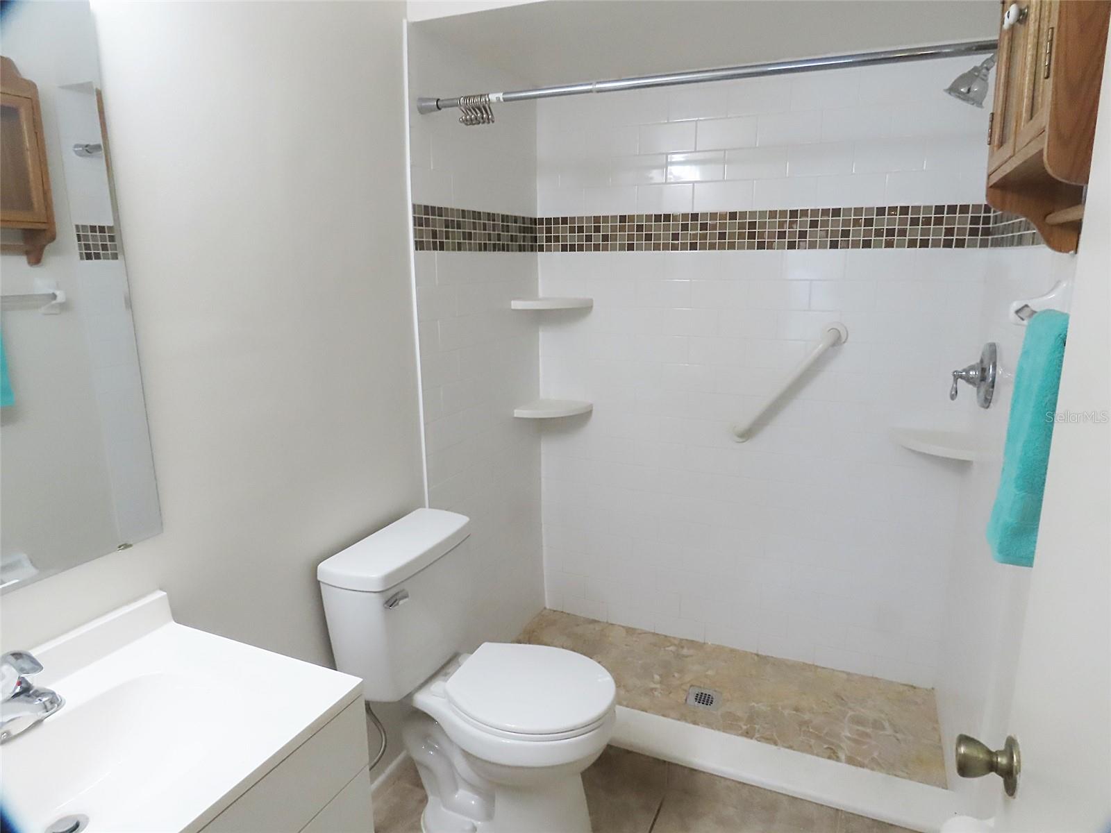 104 Northlake Dr #104 Property Photo 12