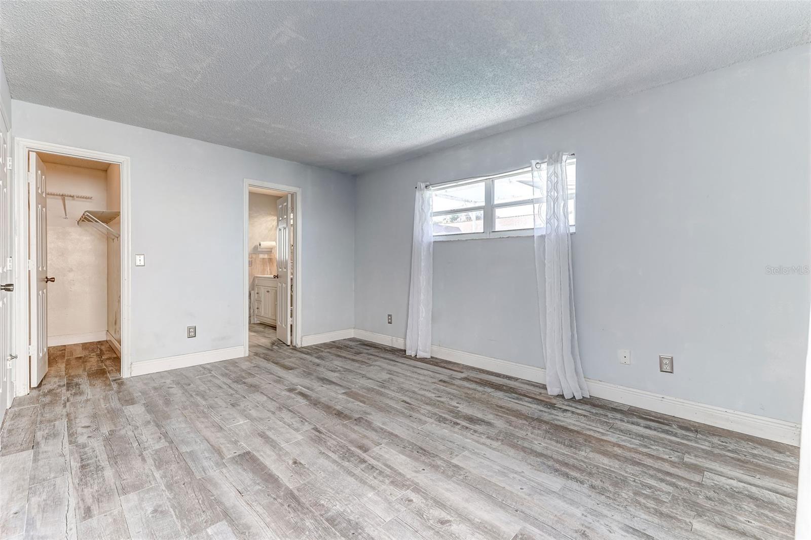 7813 Turkey Oak Ln Property Photo 13