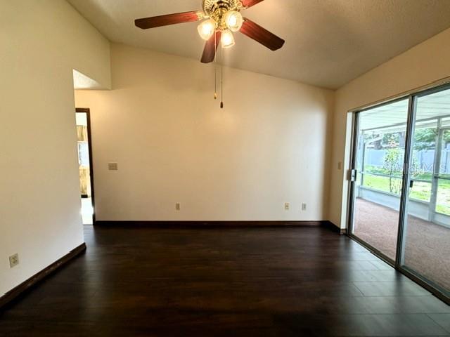 5184 Lazy Oaks Dr Property Photo 19