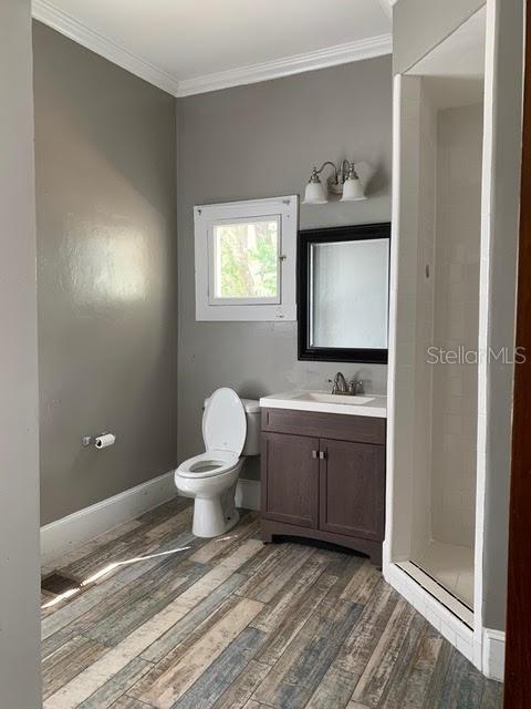 201 E Voorhis Ave Property Photo 7