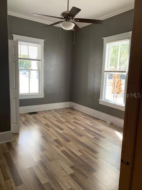 201 E Voorhis Ave Property Photo 10