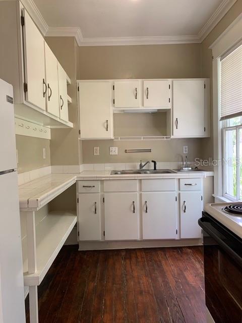 201 E Voorhis Ave Property Photo 17