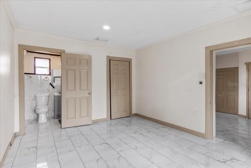 517 Oak St Property Photo 20