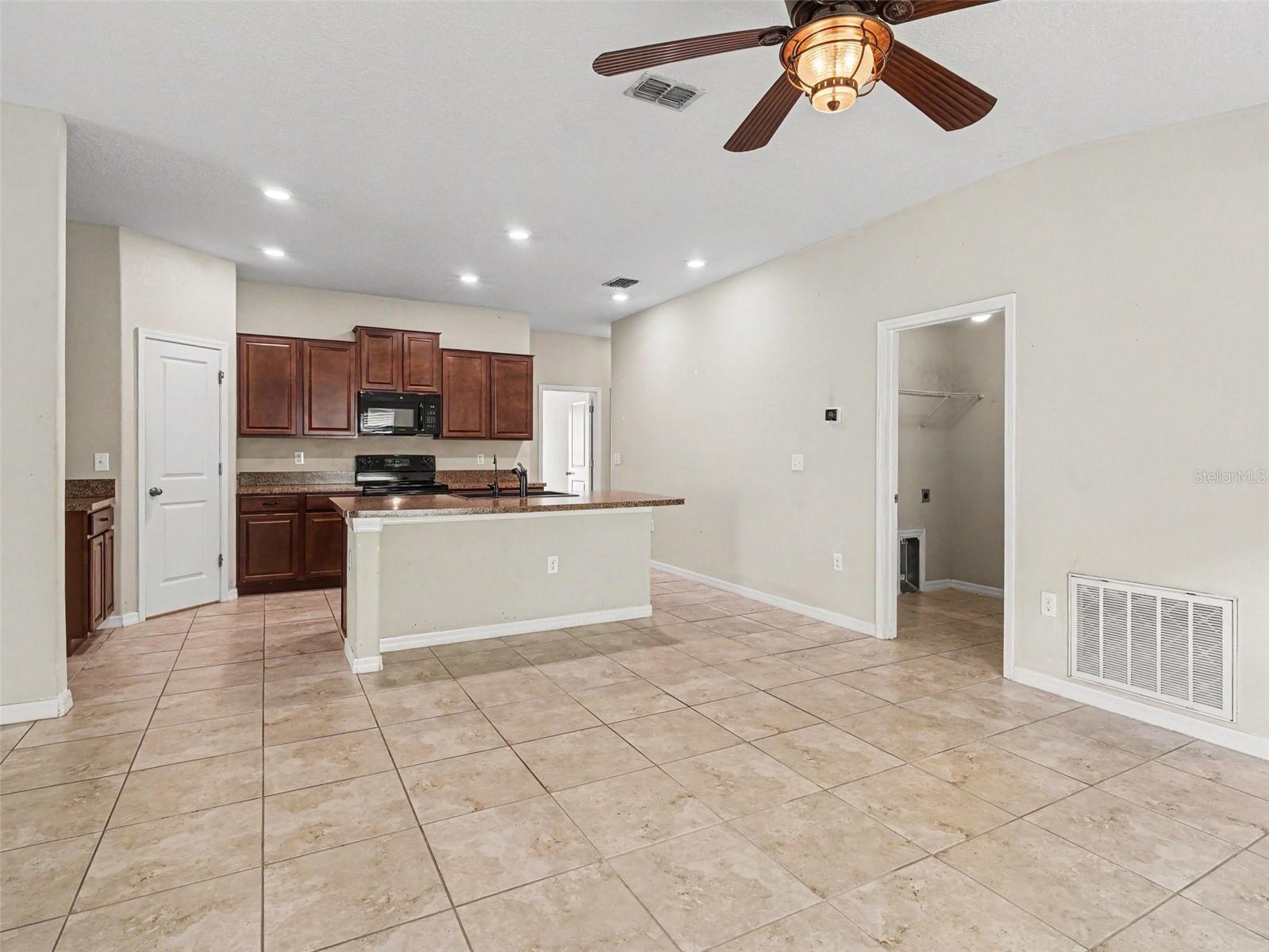 16803 Peaceful Valley Dr Property Photo 9