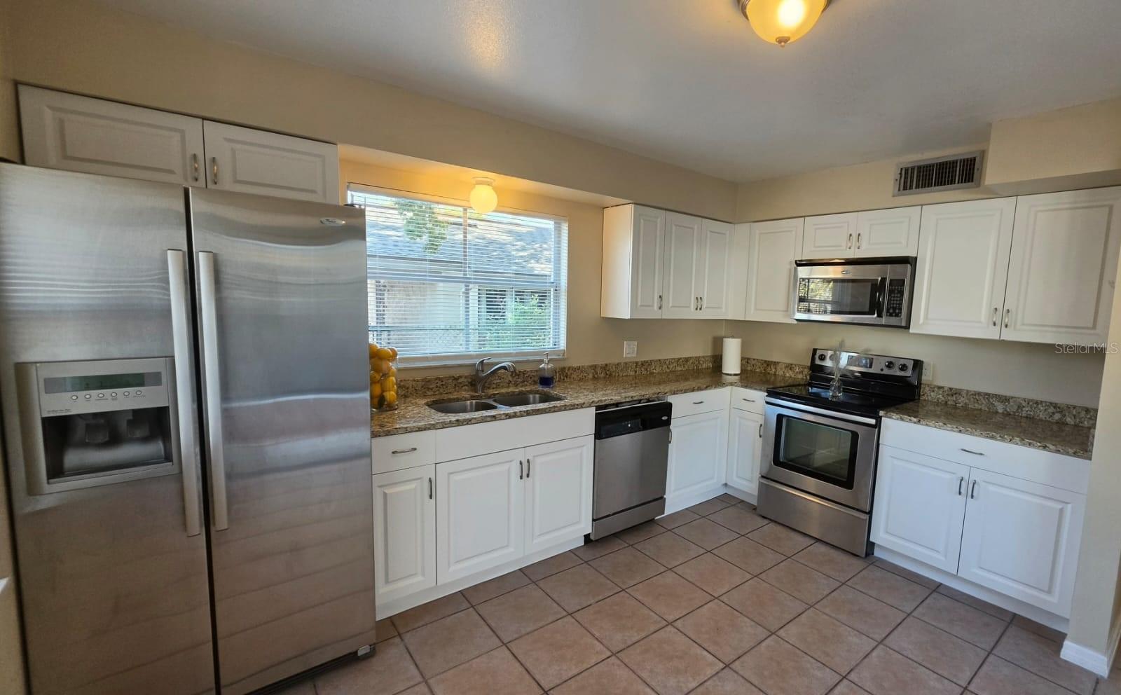 550 Windmeadows St #550 Property Photo 6