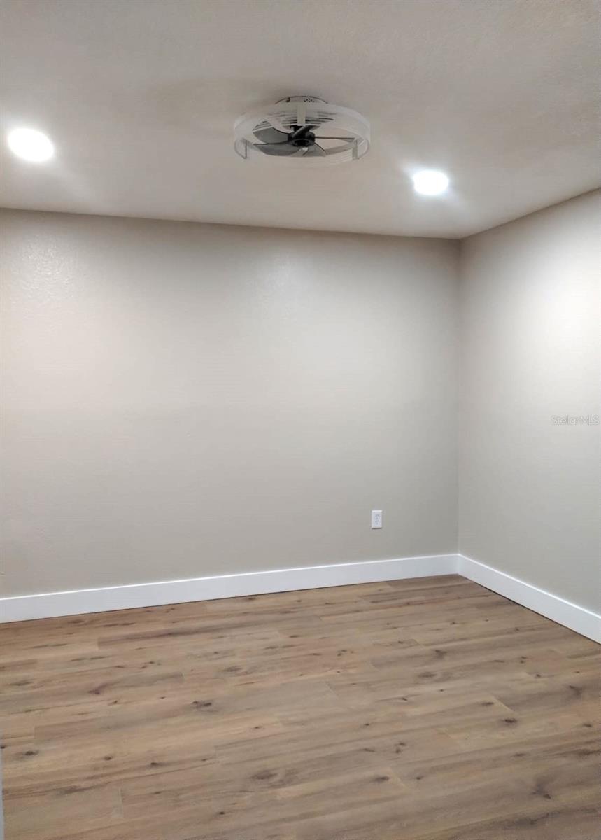 623 Dory Ln #306 Property Photo 8