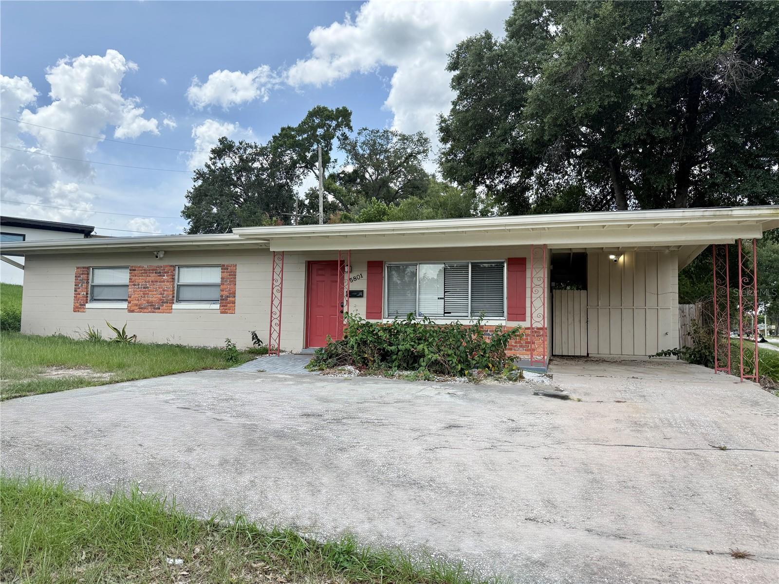 5801 JUDY DEE DR Property Photo 1