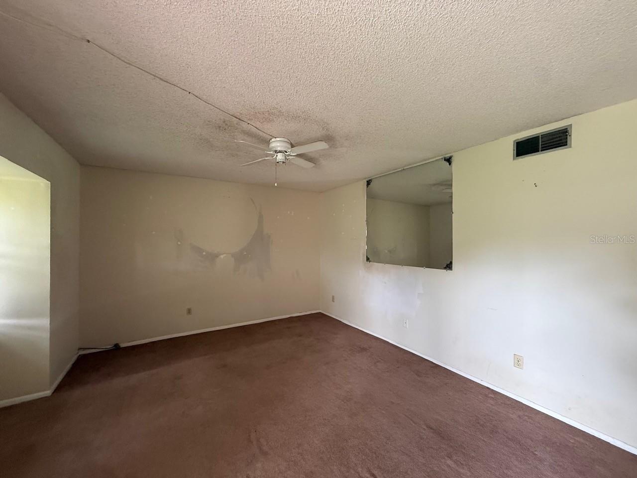 895 Park Lake Cir #75 Property Photo 6
