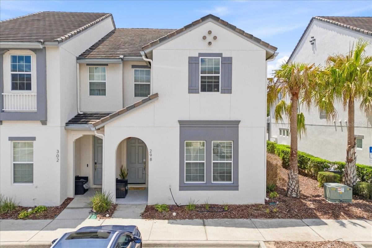 298 Captiva Dr Property Photo 1