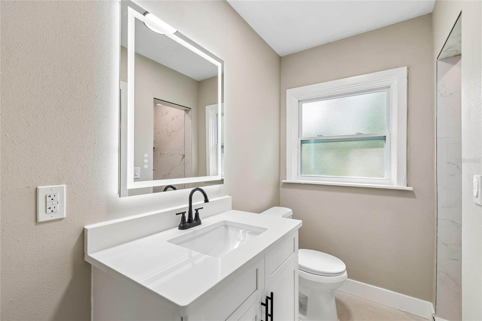 400 Plumosa Dr Property Photo 46