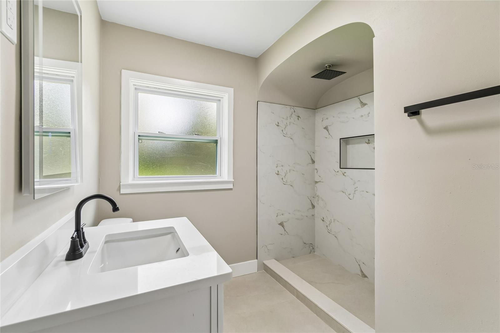 400 Plumosa Dr Property Photo 52