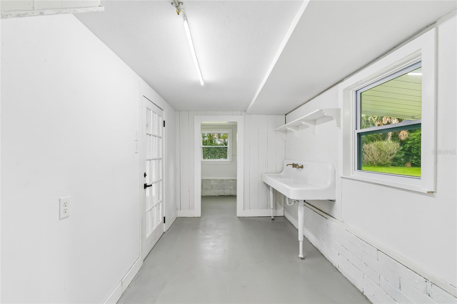 400 Plumosa Dr Property Photo 64