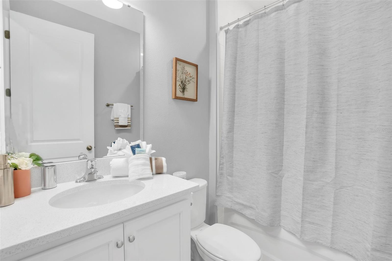 2131 Derwent Dr Property Photo 29