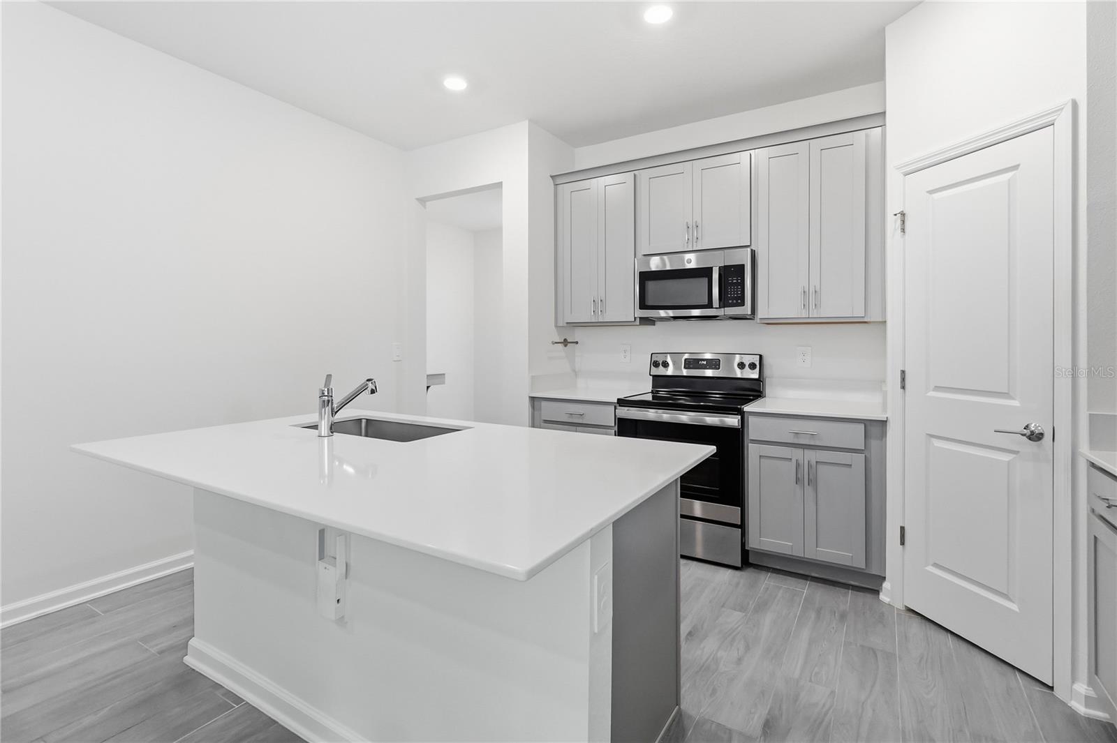 6448 Pine Fork Aly Property Photo 17