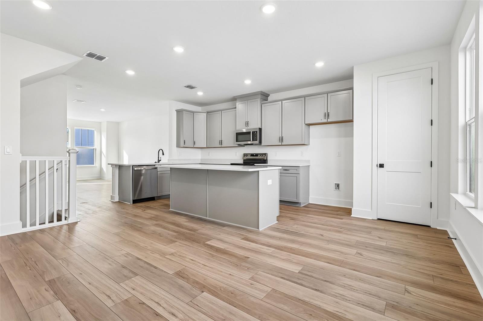 15075 Groveside Rd Property Photo 10