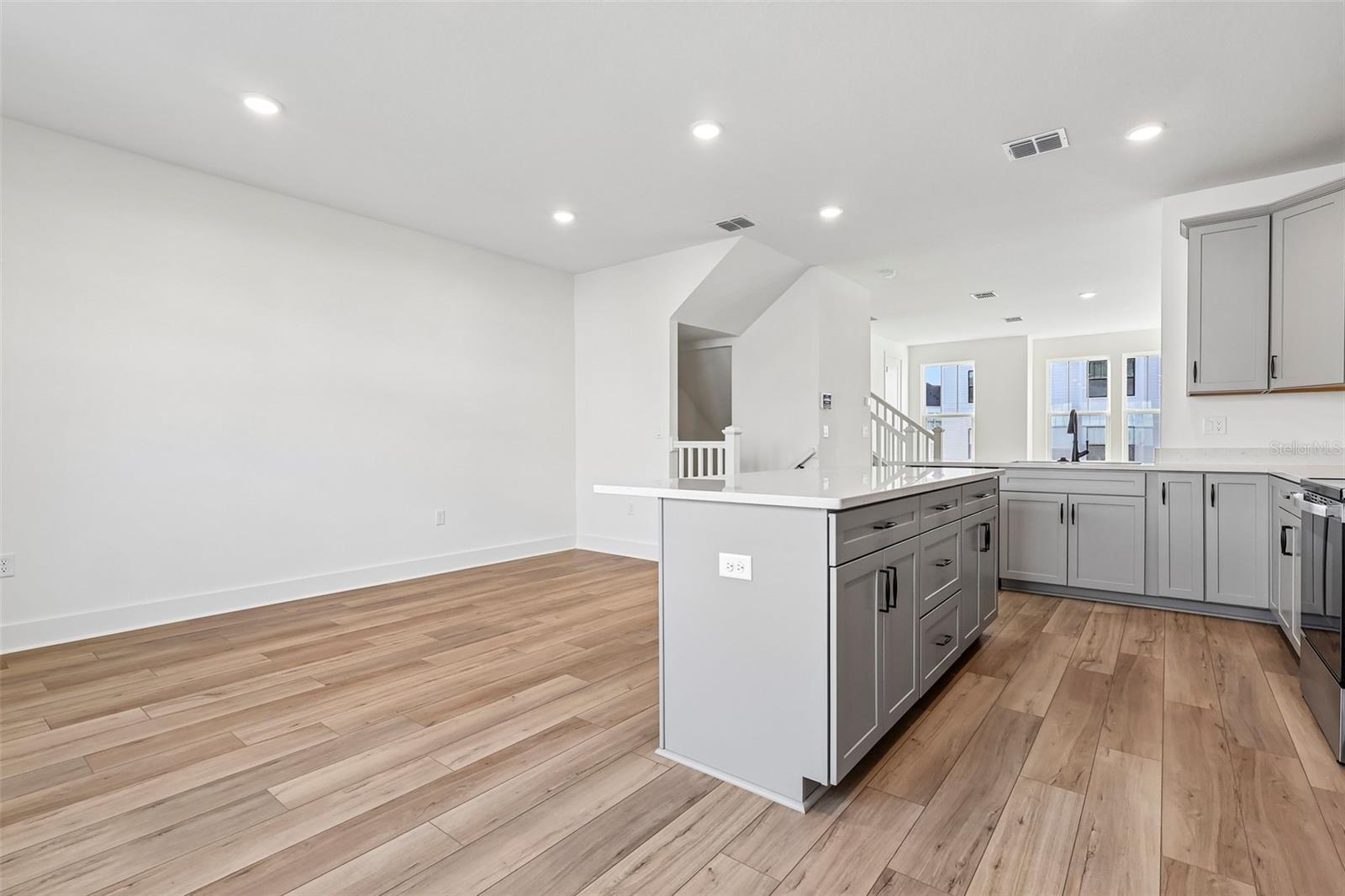 15075 Groveside Rd Property Photo 12
