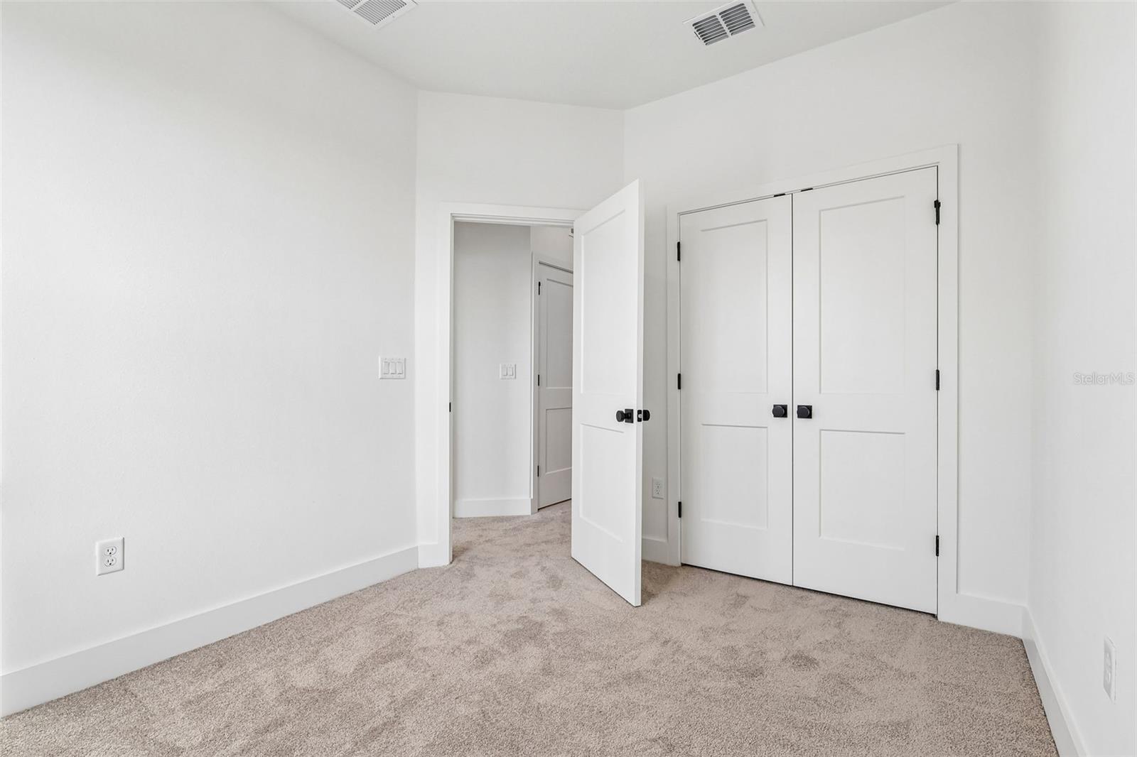 15075 Groveside Rd Property Photo 28