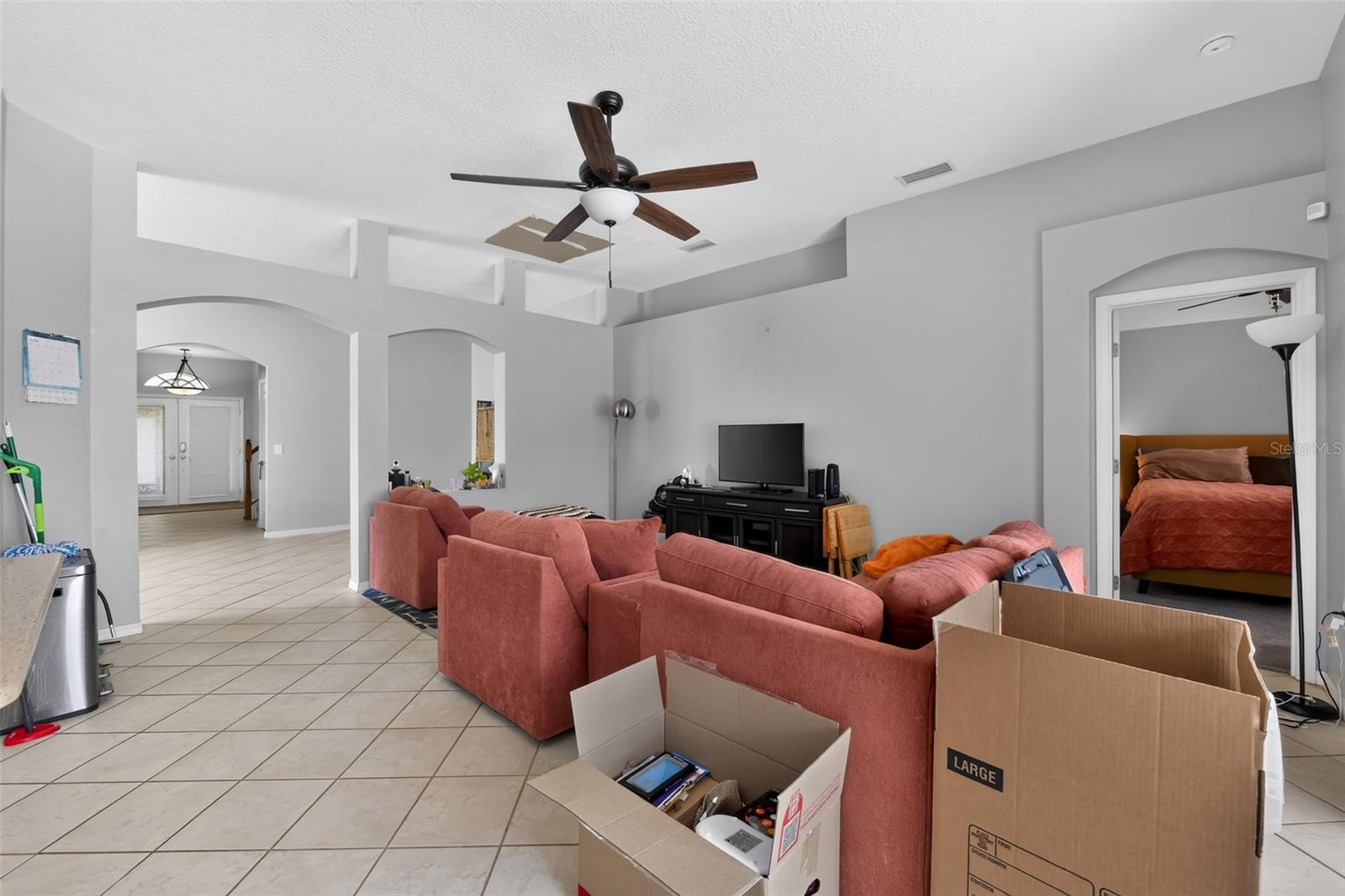 6717 Guilford Crest Dr Property Photo 4