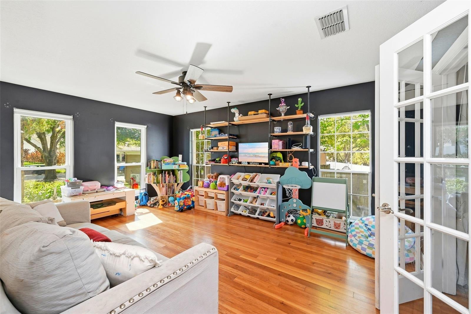 1311 Olympia Park Cir Property Photo 20