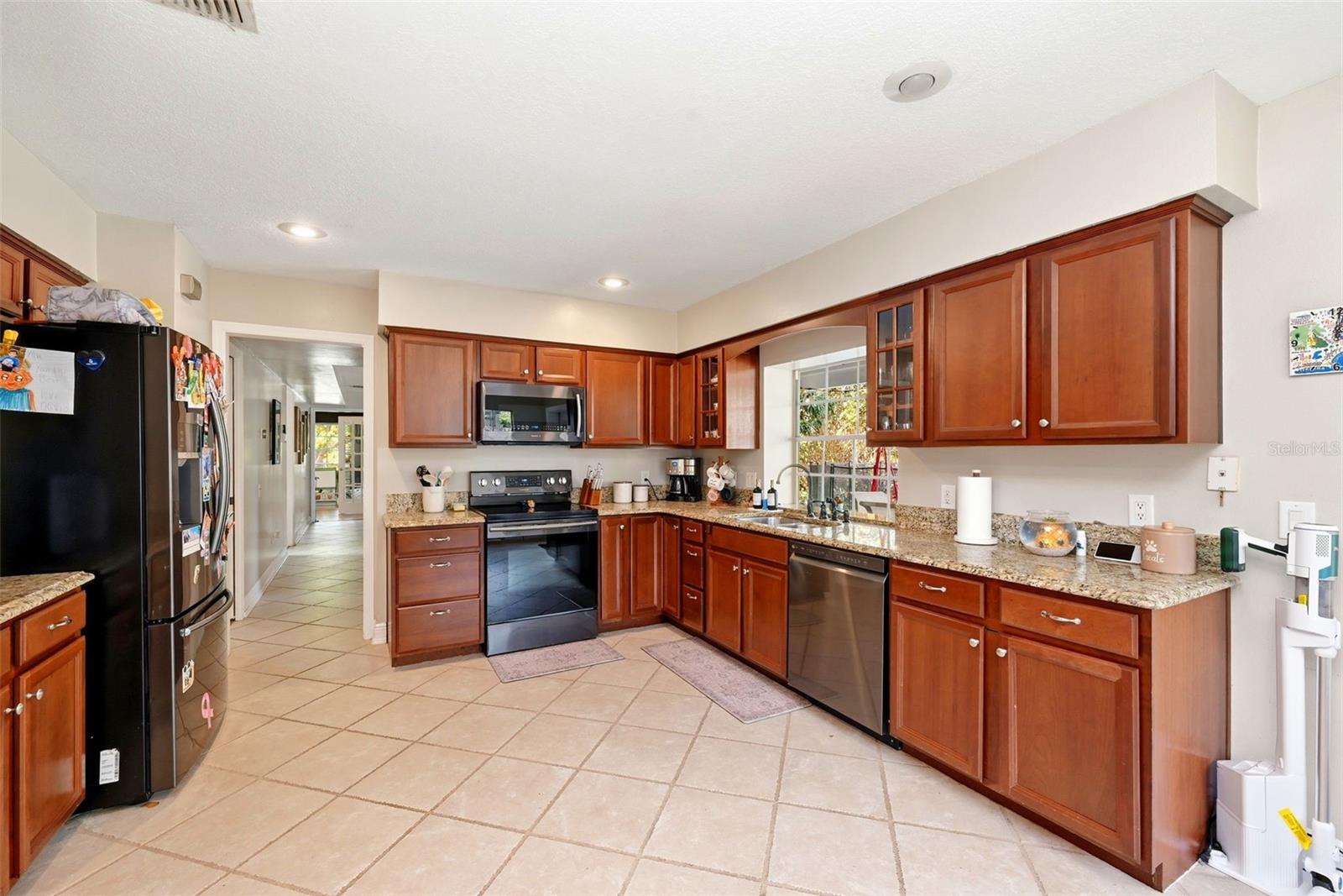 1311 Olympia Park Cir Property Photo 23