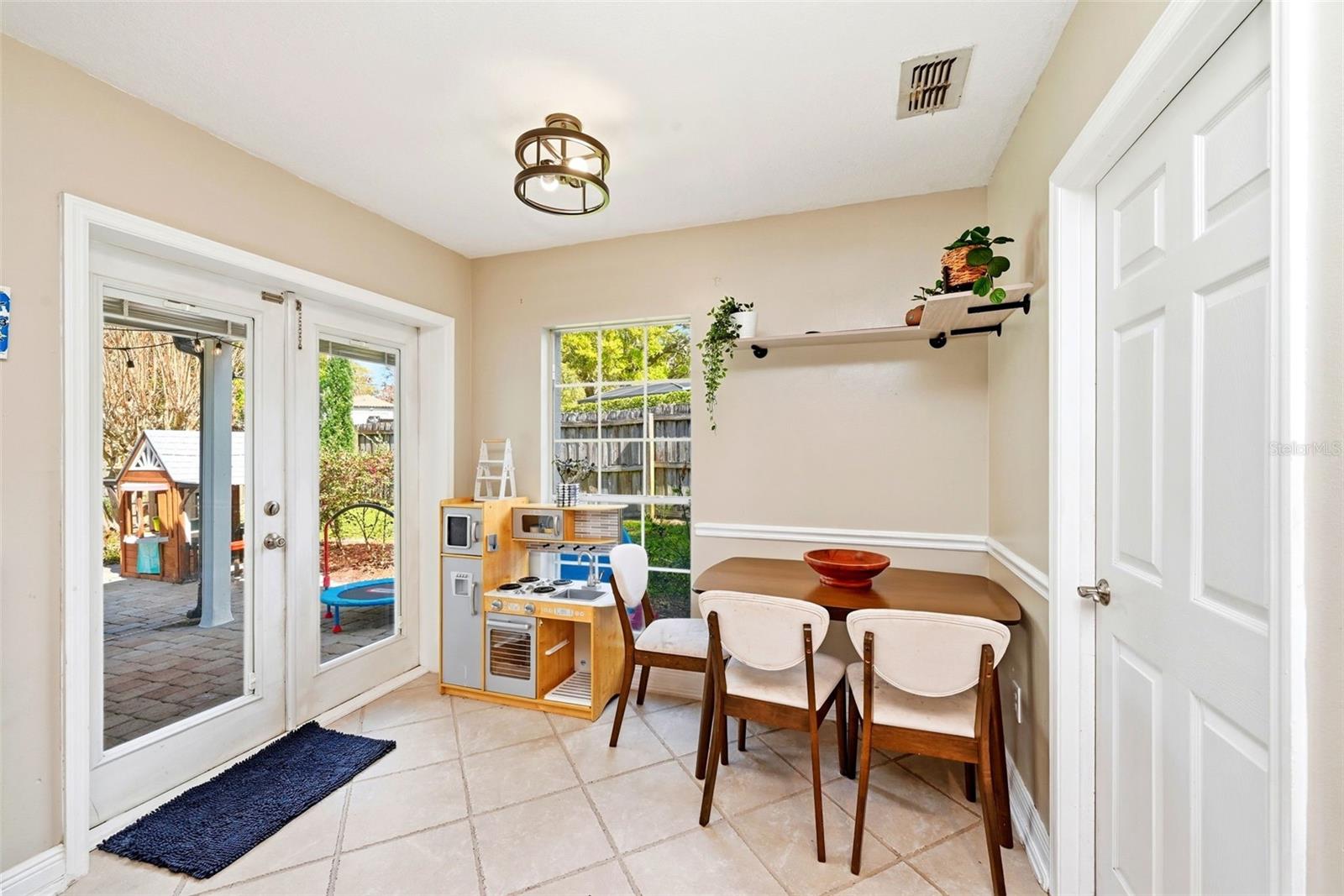 1311 Olympia Park Cir Property Photo 25