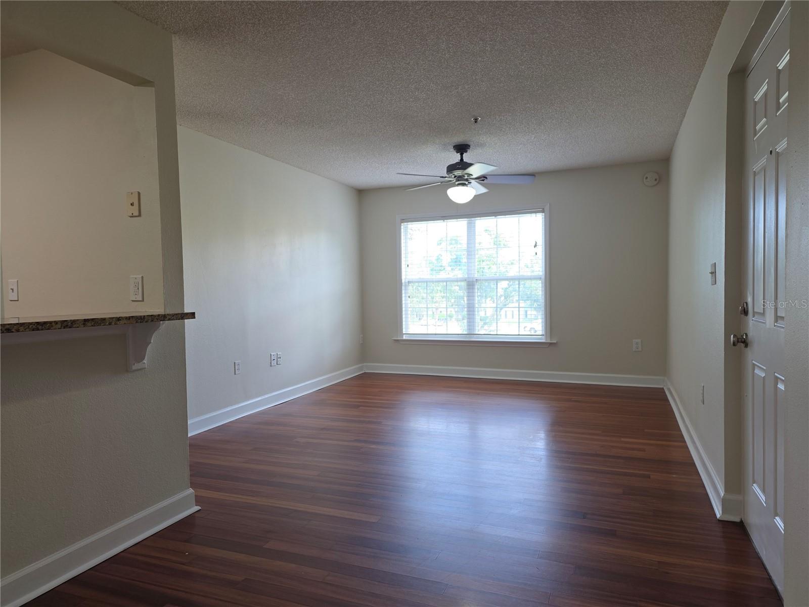 2031 Dixie Belle Dr #2031i Property Photo 7