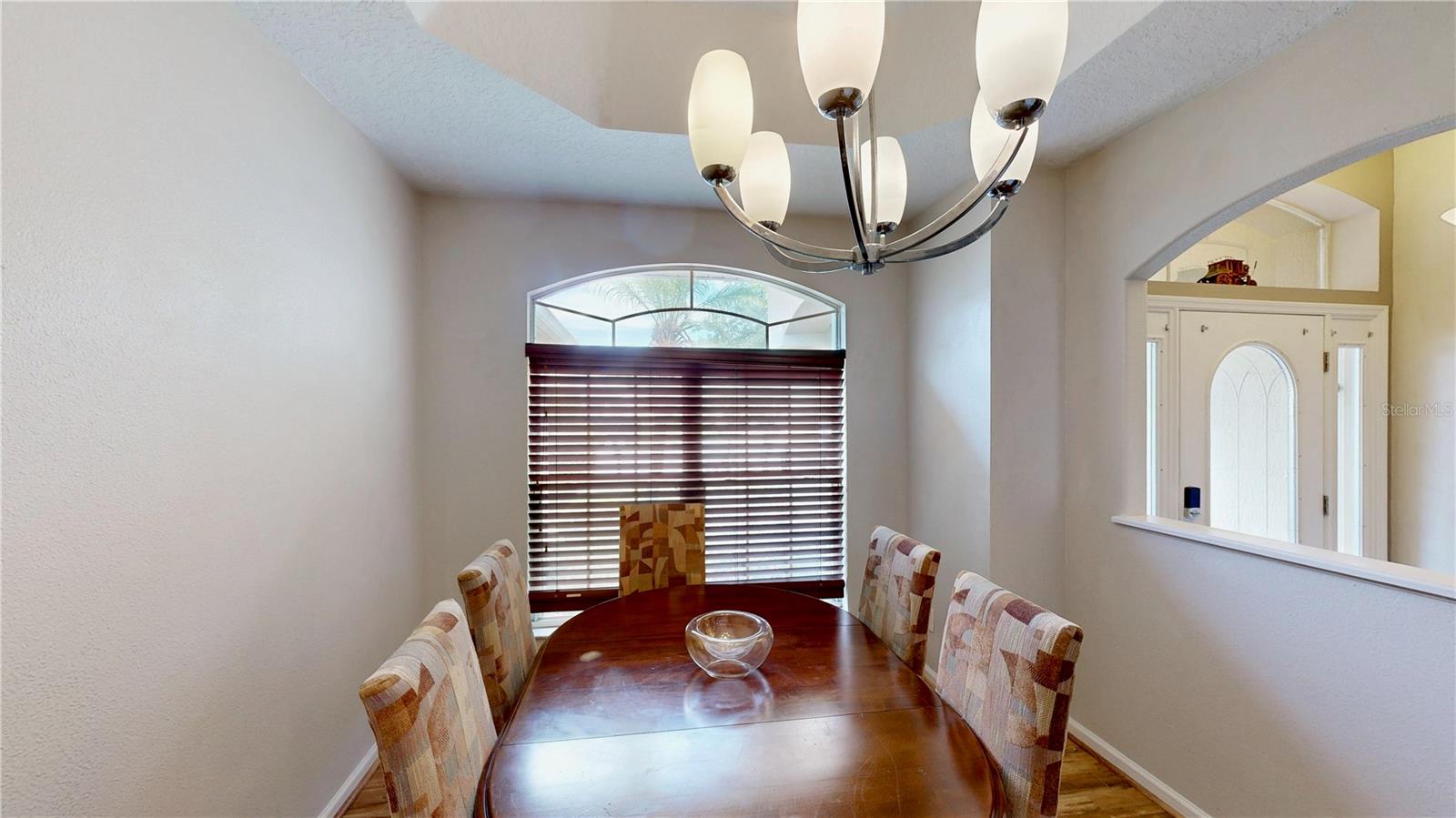 9101 Woodbridge Oak Ter Property Photo 7