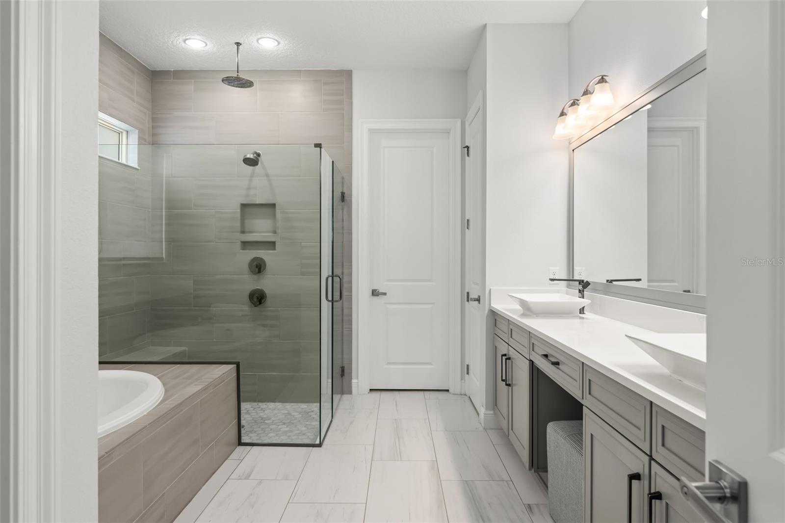 15619 Giant Foxtail Ct Property Photo 28