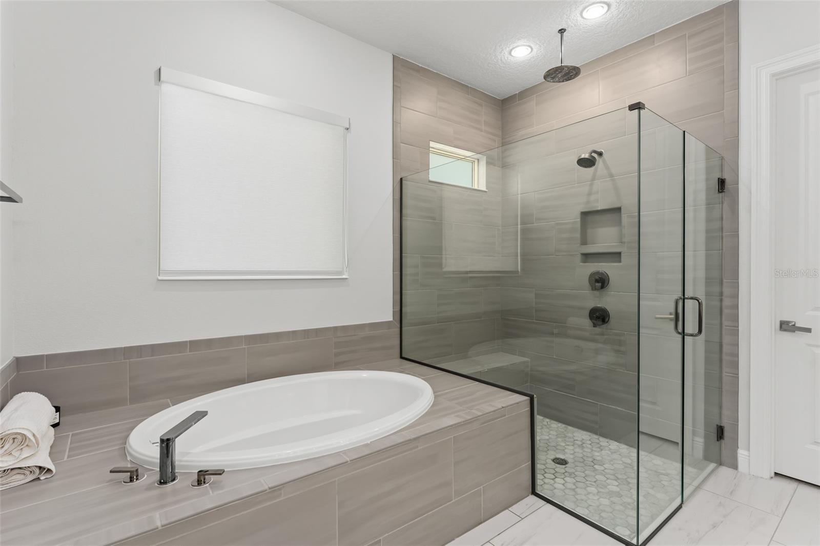 15619 Giant Foxtail Ct Property Photo 30